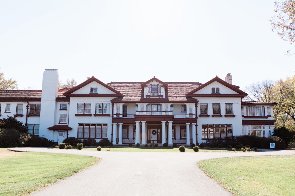 Exterior photo of the historic Longview Mansion in Kansas City