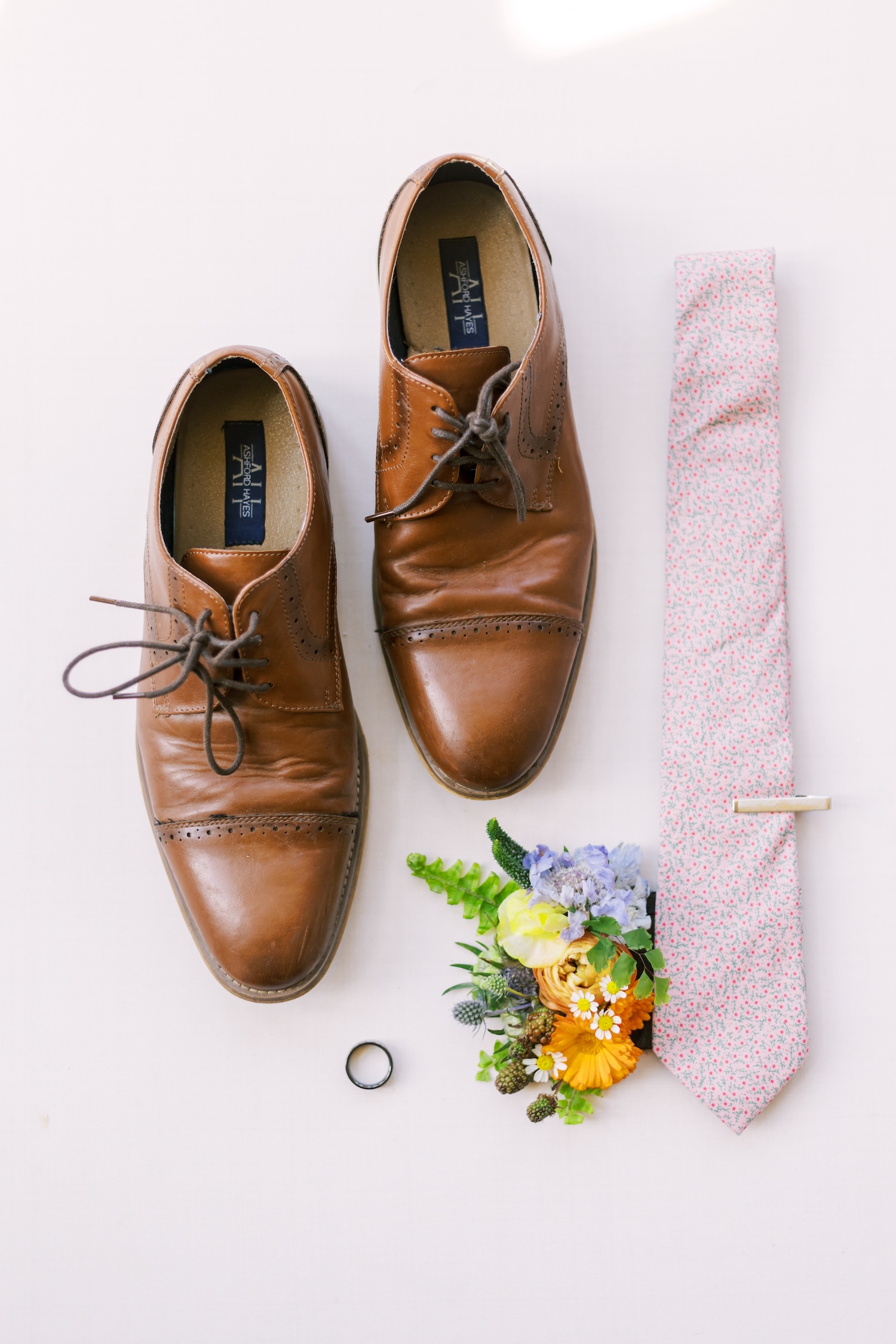 shoe details - wedding planning in kansas city made easy with philosofi celebrations and lauren benson photography