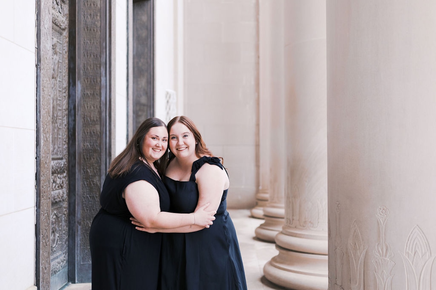 lgbtq+ engagement photos at the nelson atkins museum in kansas city lauren benson photography