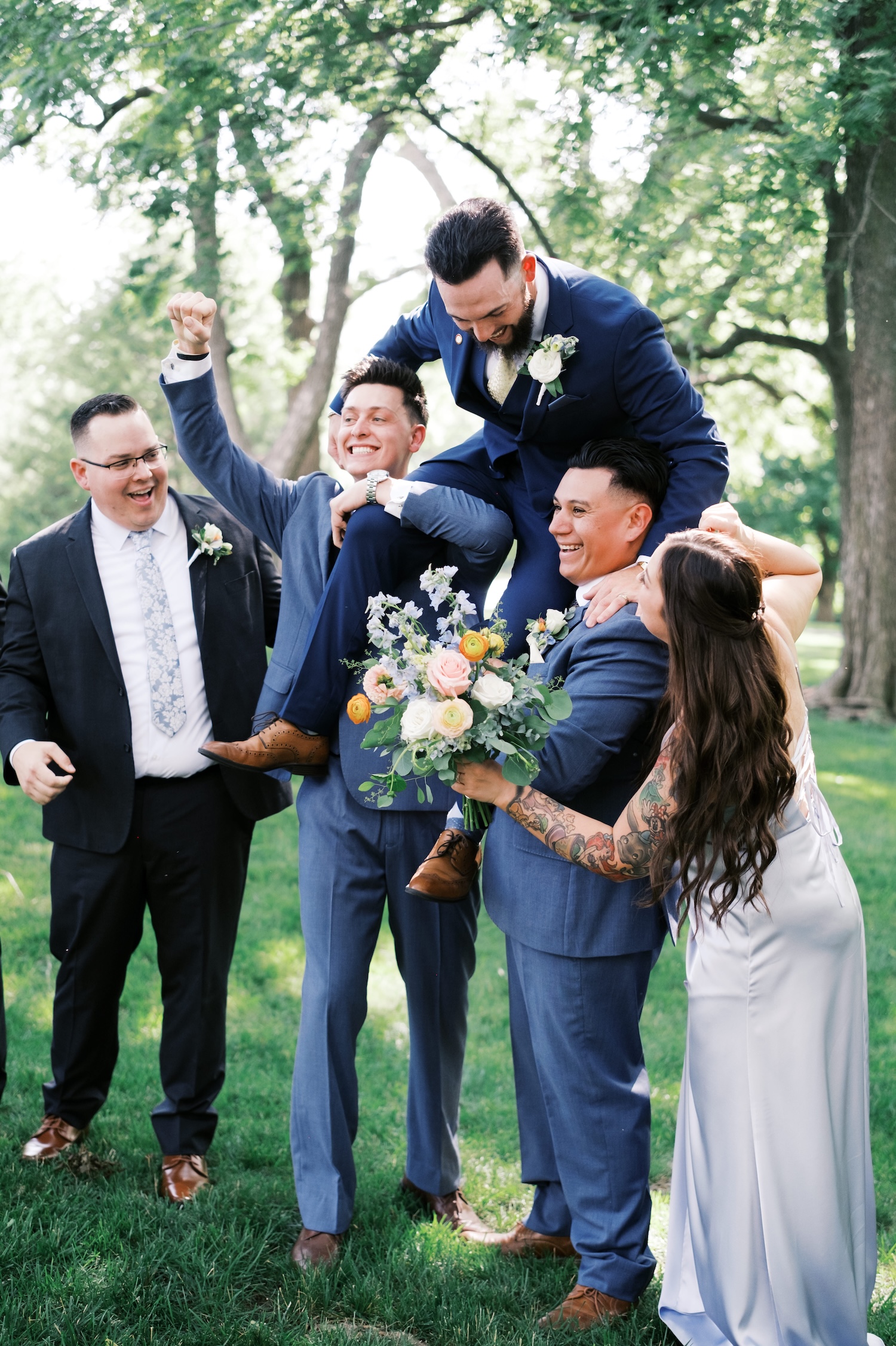 kansas city wedding at the hawthorne house in parkville missouri