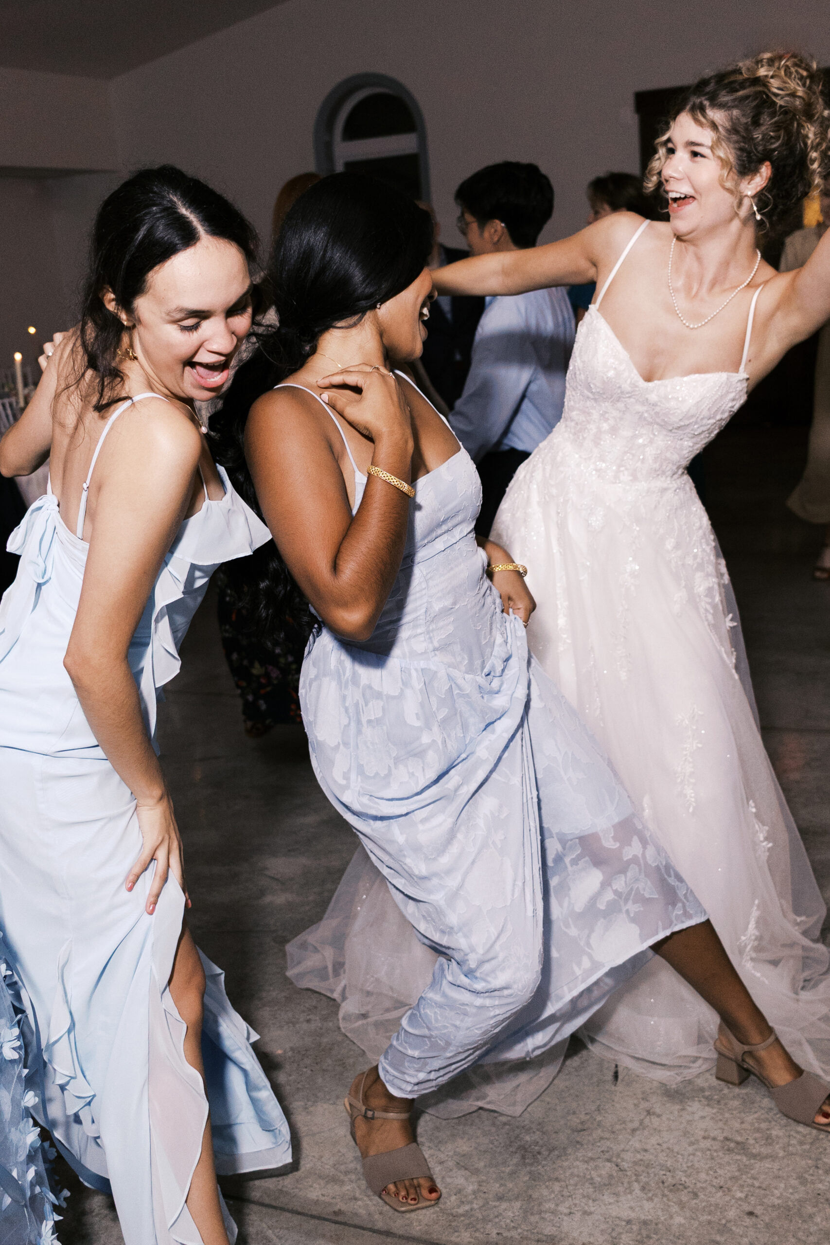 kansas city summer wedding at the countryside chalet