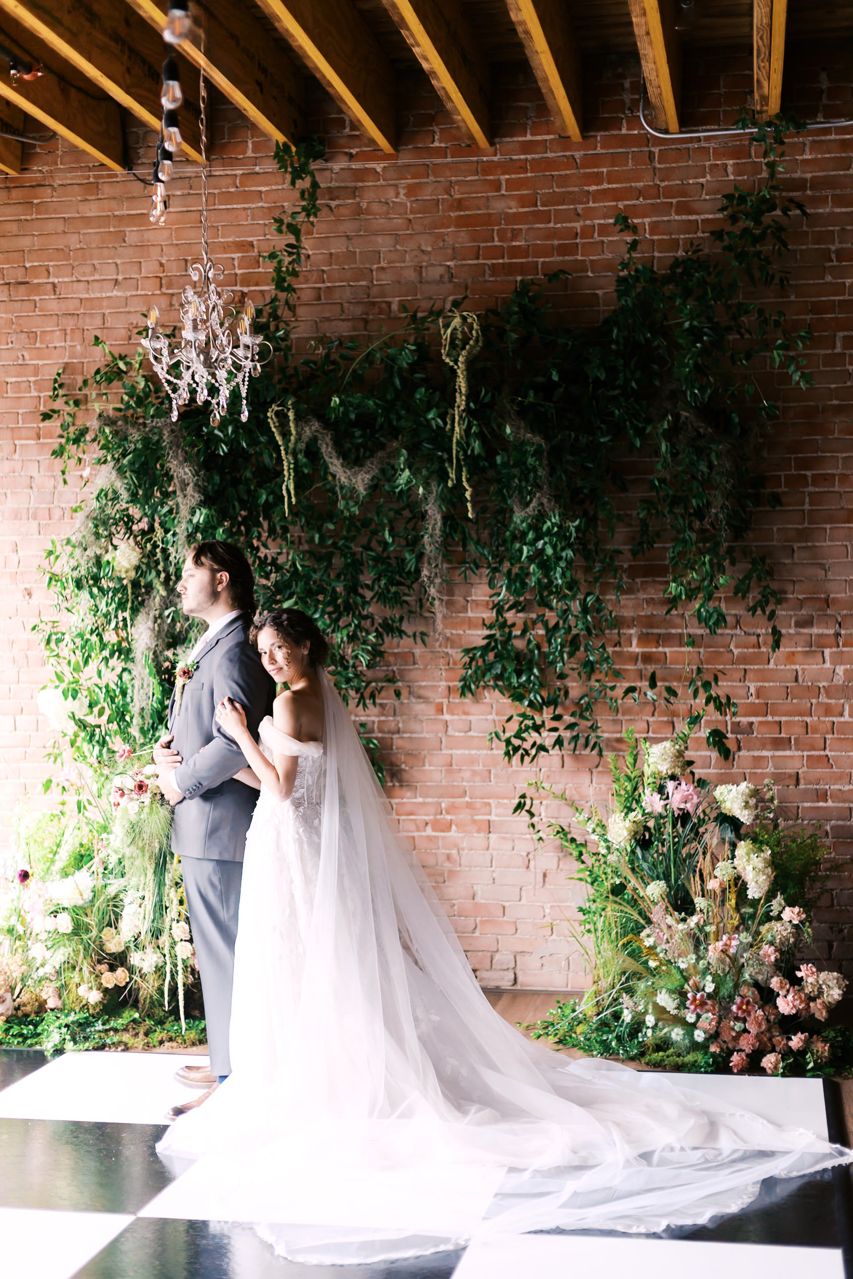 kansas city downtown wedding at union 828